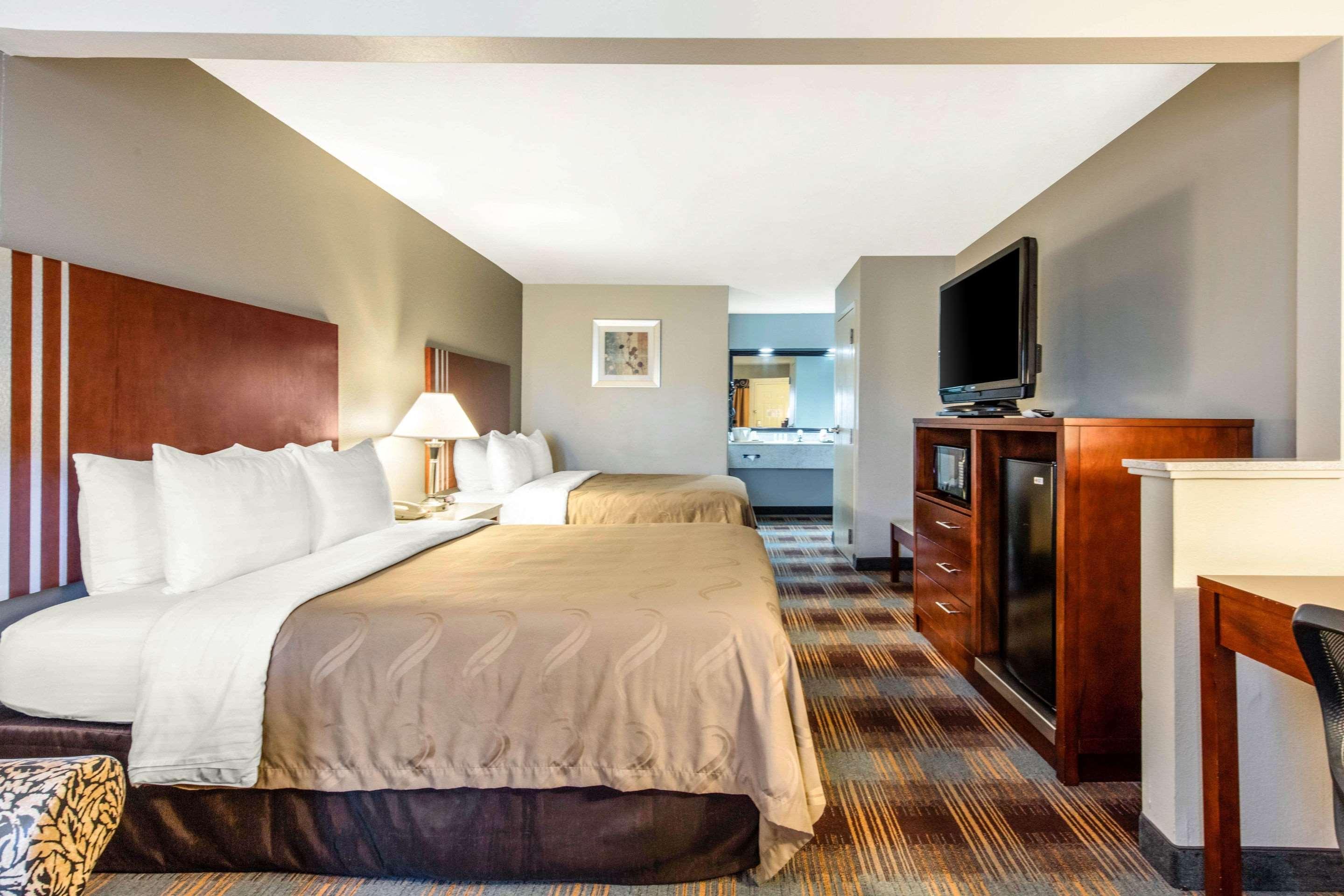 Quality Inn Airport I-240 Мемфис Екстериор снимка