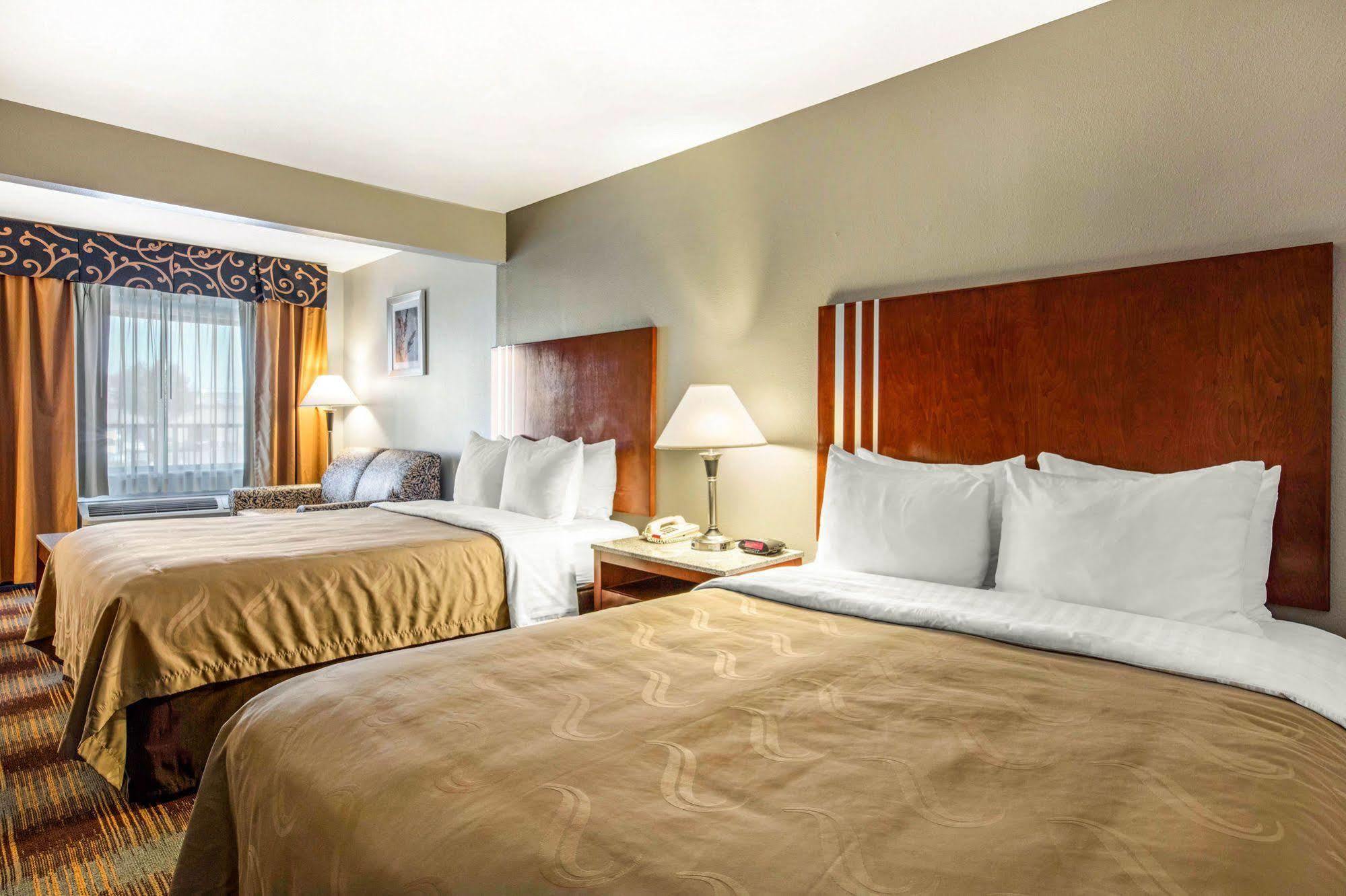 Quality Inn Airport I-240 Мемфис Екстериор снимка