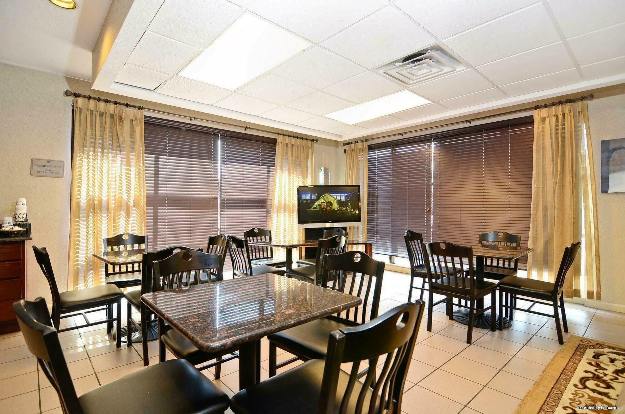 Quality Inn Airport I-240 Мемфис Екстериор снимка