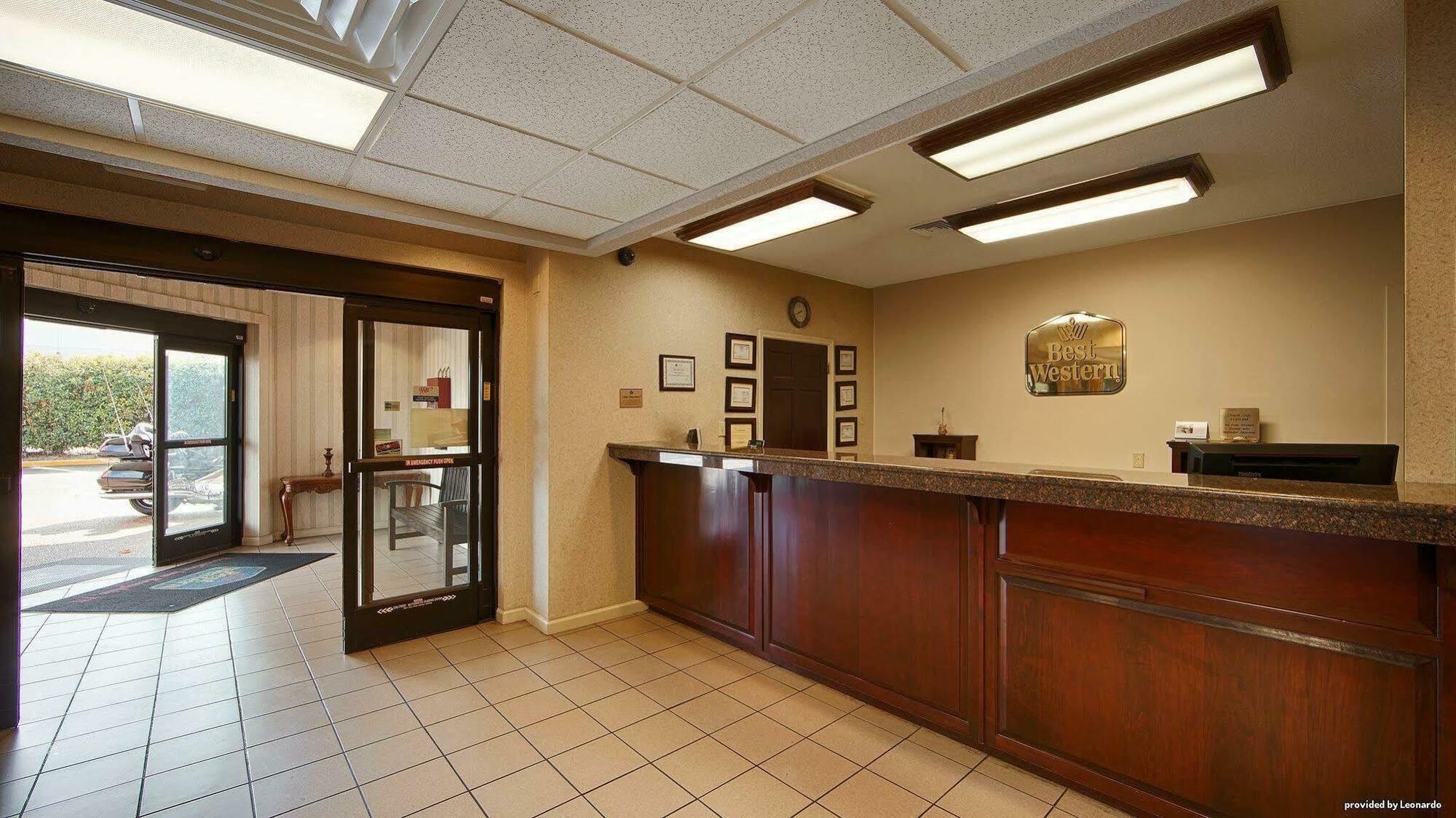 Quality Inn Airport I-240 Мемфис Екстериор снимка